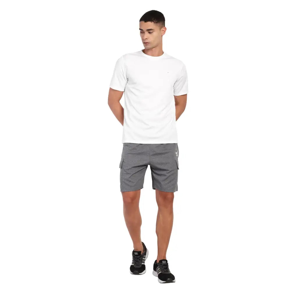 Adventra Men’s Basic Round Neck T-shirt - T-shirt