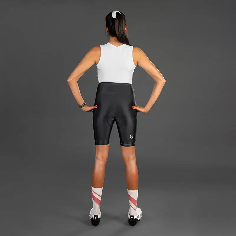 Apace Women's Verge Nuovo triathlon shorts in black, fitted design with sleek fabric and flat seams for athletic performance.