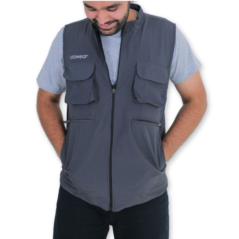 Gray Clawear Corbett 2.0 vest jacket featuring front zipper and padded design, ideal for casual or outdoor wear.