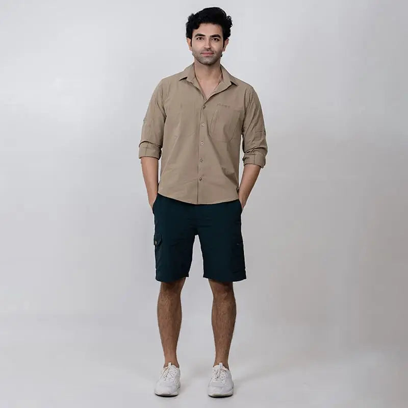 Green Clawear Men's Mara Cargo Shorts with multiple pockets, casual fit, and durable fabric, perfect for outdoor and everyday wear.