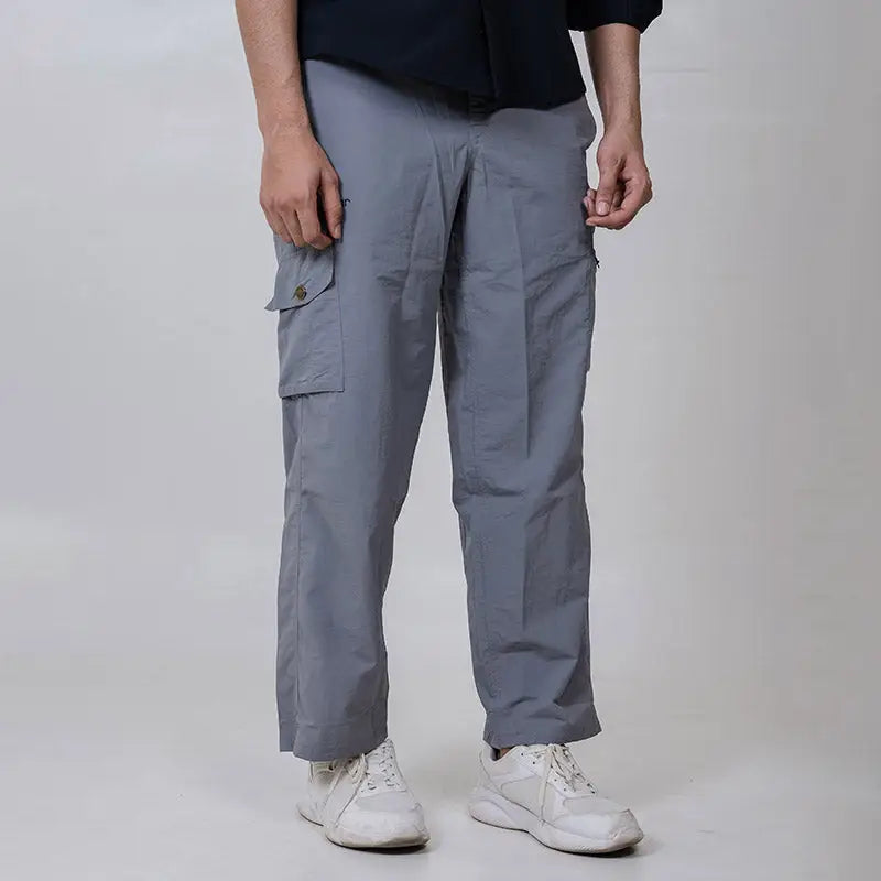 Clawear men's Masai cargo pants in olive green with multiple pockets, relaxed fit, and durable fabric for casual wear.