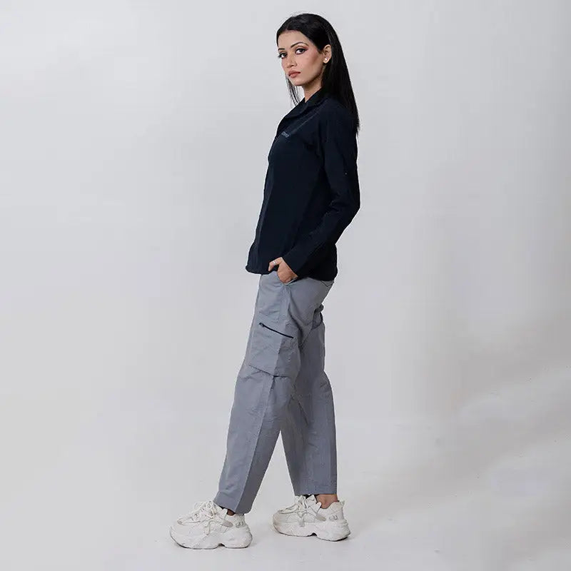 Clawear Women's Masai Cargo Pants in olive green, made of durable fabric, featuring multiple pockets and relaxed fit.