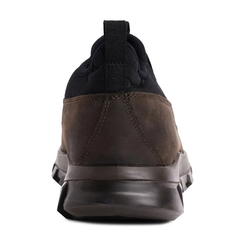 Ergon men's outdoor water-resistant leather shoes with sturdy design and laces, suitable for outdoor activities.