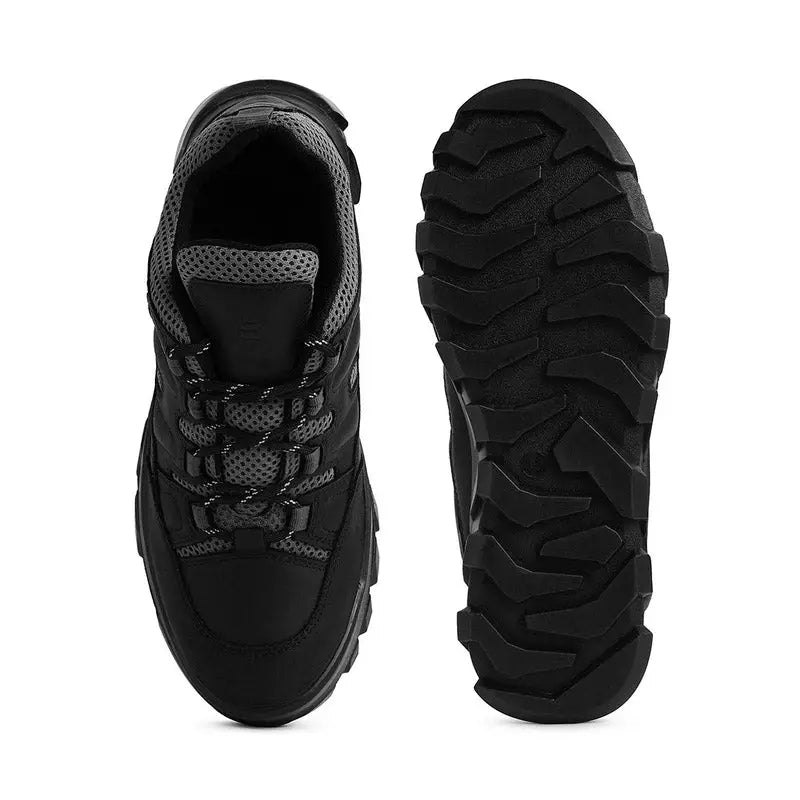 Black Ergon men's outdoor water-resistant leather shoes with sturdy soles and stylish design, suitable for outdoor activities.