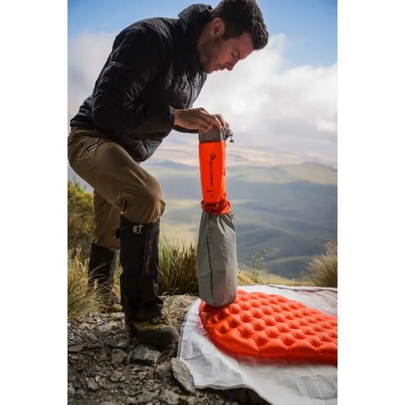 Sea to Summit Ultralight Insulated Air Sleeping Mat Regular - Orange / 1 Person - Sleeping Bags