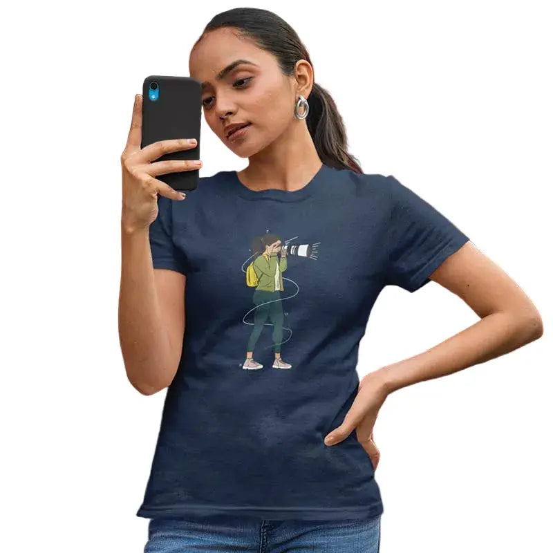 The Mahua Store Women’s The Photographer-Female Print T-shirt - T-shirt