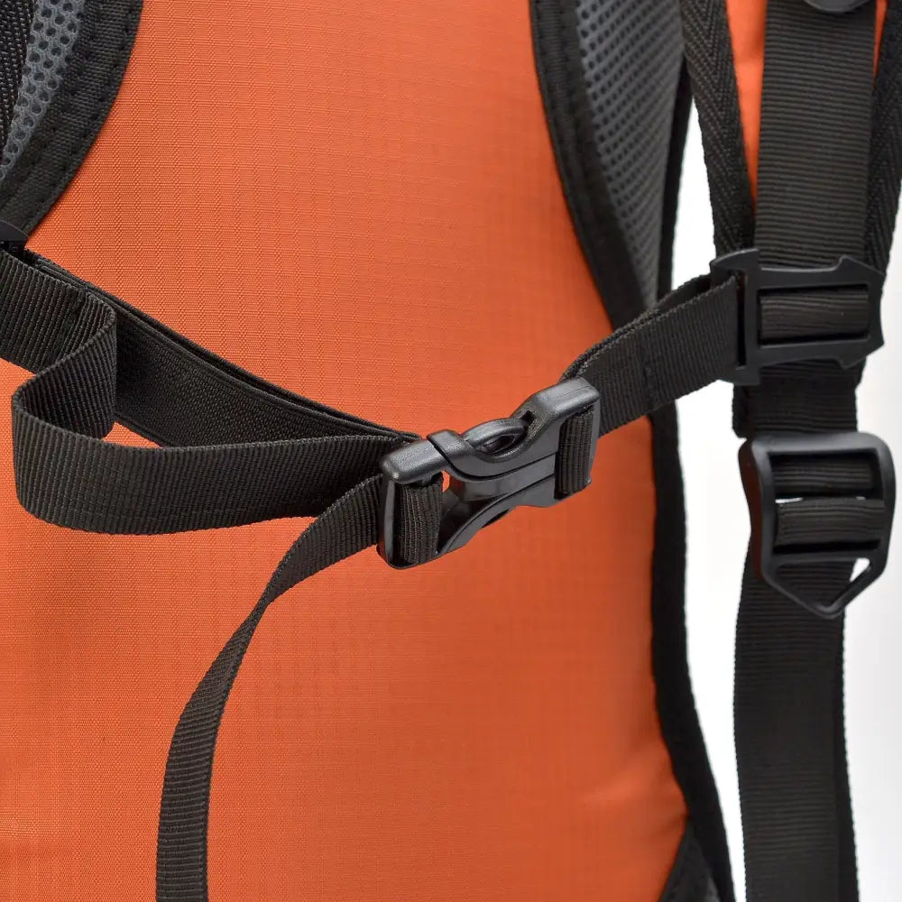 Tripole Hydration Backpack with 2L Hydration Bladder for Cycling and Trail Running - Drinkware
