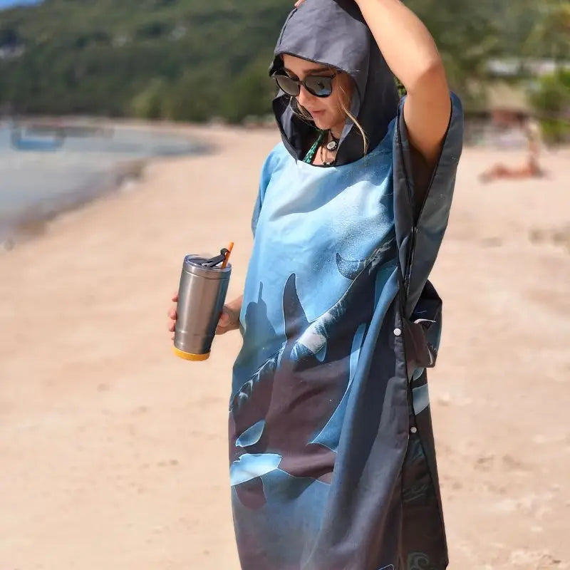 Azen unisex lightweight microfiber hooded beach towel featuring a hooded design and vibrant beach-themed pattern.