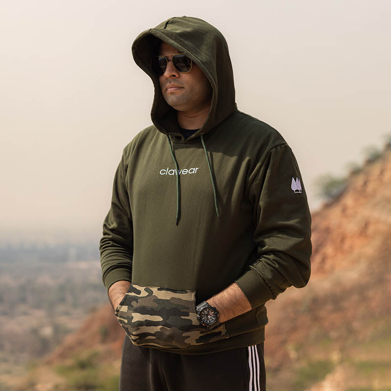 Clawear men's Himalayan hoodie in green with front pocket and drawstring hood, casual and comfortable men's hoodie.