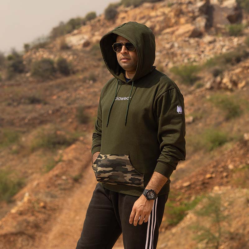 Green Clawear men's Himalayan hoodie, comfortable casual hoodie with a relaxed fit and soft fabric, ideal for everyday wear.