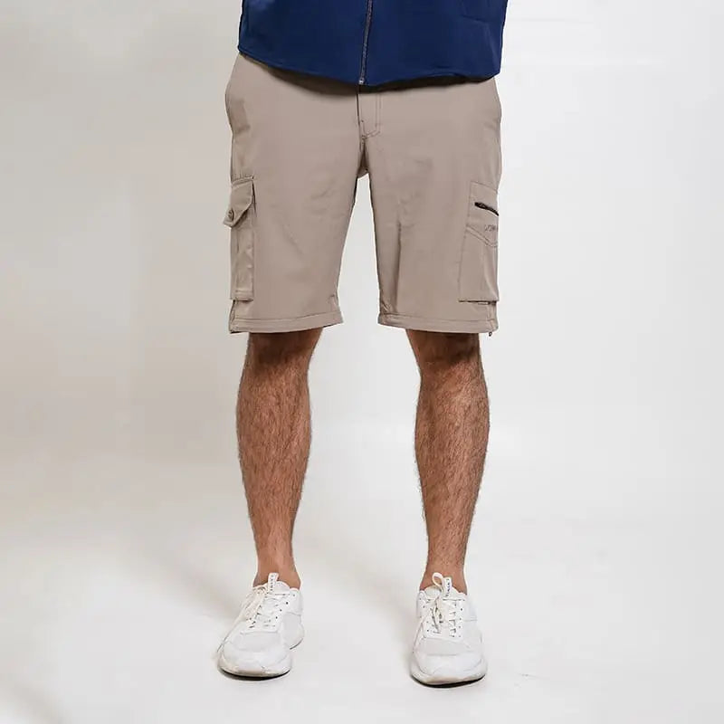 Clawear men's Kuno convertible cargo pants in black, featuring multiple pockets and adjustable features, casual and versatile style