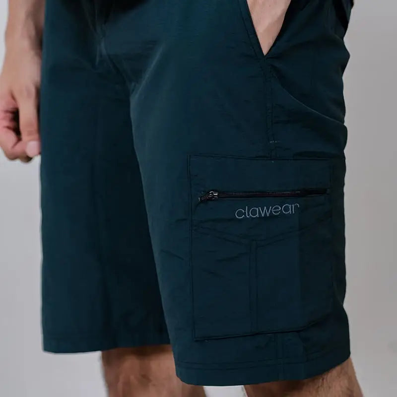 Clawear men's Mara cargo shorts in green with multiple pockets and casual fit, suitable for outdoor and everyday wear.