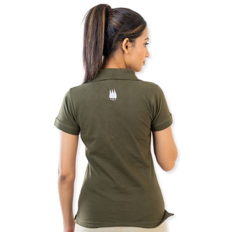 Clawear Women's Jawai Polo T-shirt in green, featuring a classic polo collar and short sleeves, casual and stylish.