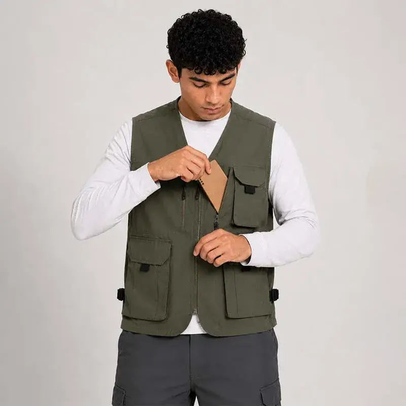 Eddie Bauer Unisex Pathfinder 9-pocket Travel Vest - Vest