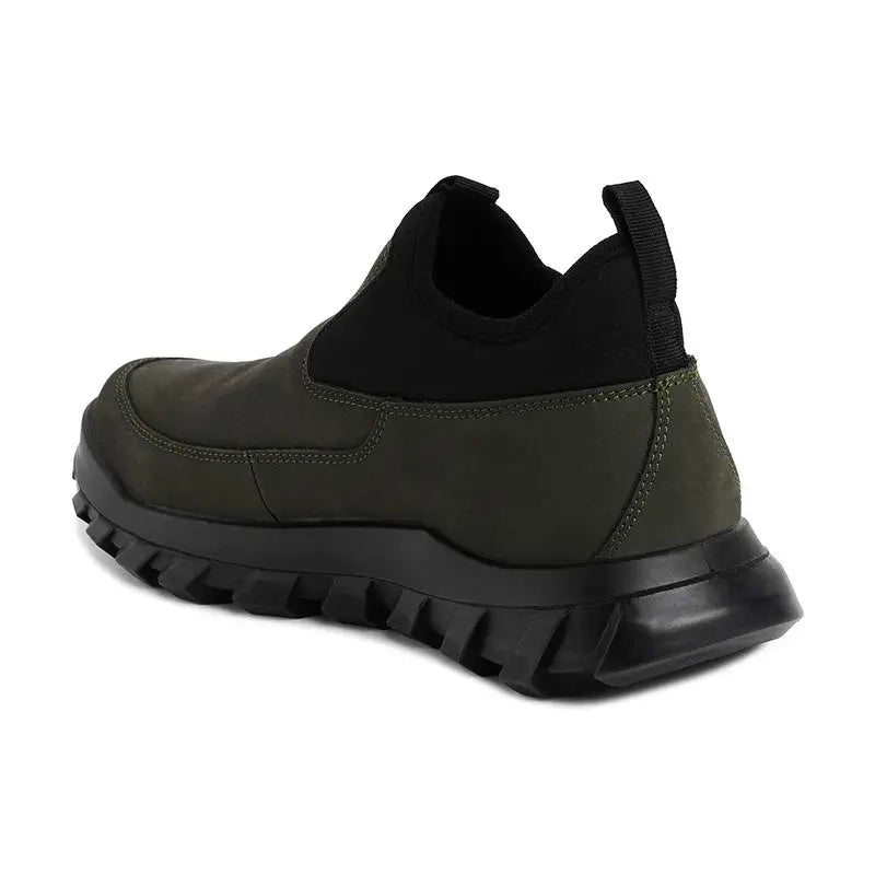 Ergon men's outdoor water-resistant leather shoes in gray, featuring sturdy design and durable soles for outdoor activities.