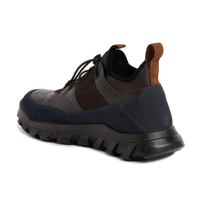 Ergon men's outdoor water-resistant leather shoes, showing the brown shoes with sturdy design and durable soles for outdoor activities.