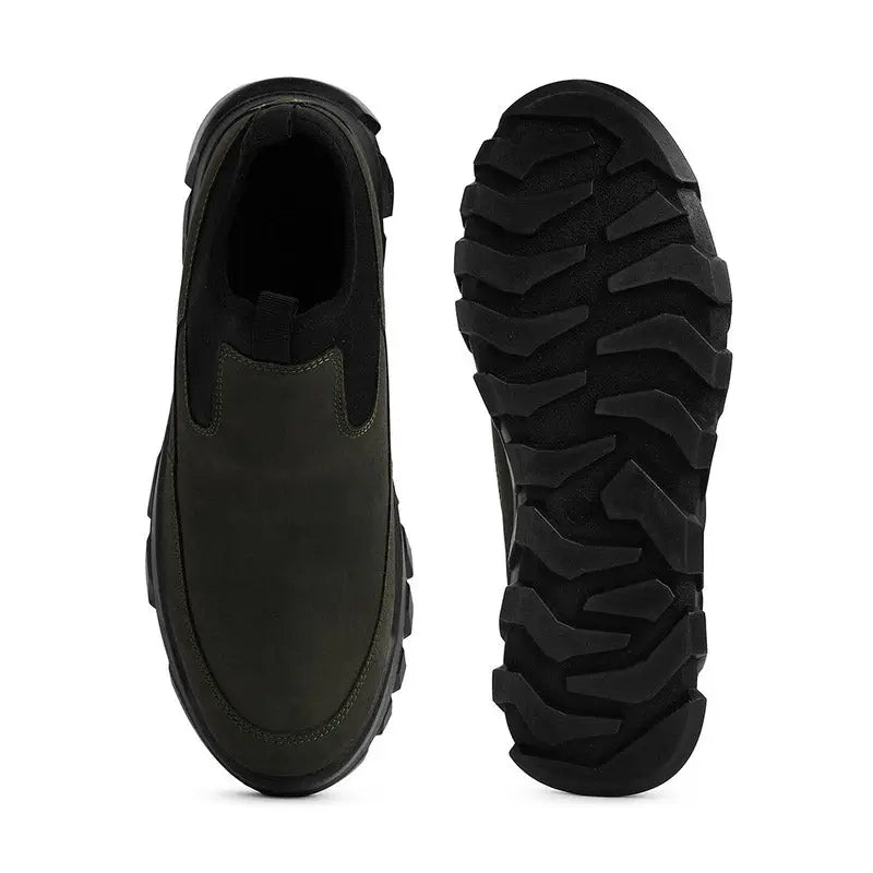 Ergon men's outdoor water-resistant leather shoes in gray with sturdy sole and lace-up design, suitable for rugged outdoor activities.
