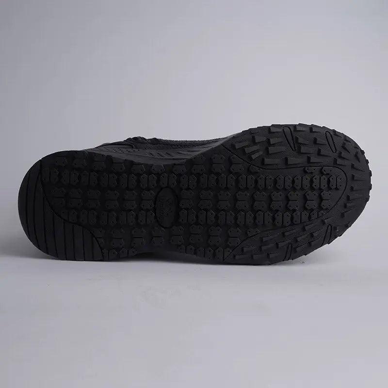 Lammer Men's Tactical-1 lightweight black tactical shoes with sturdy sole and supportive design, suitable for outdoor activities.