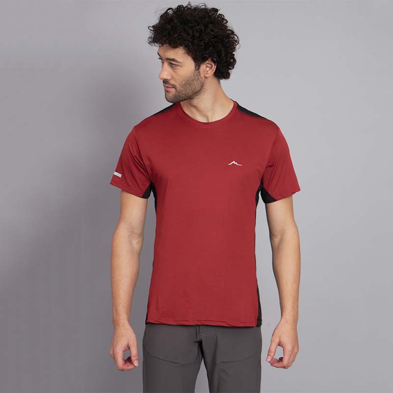 Reccy Men’s Athletic Outdoor Ultra light T-shirt - Canyon Red / S - T-shirt