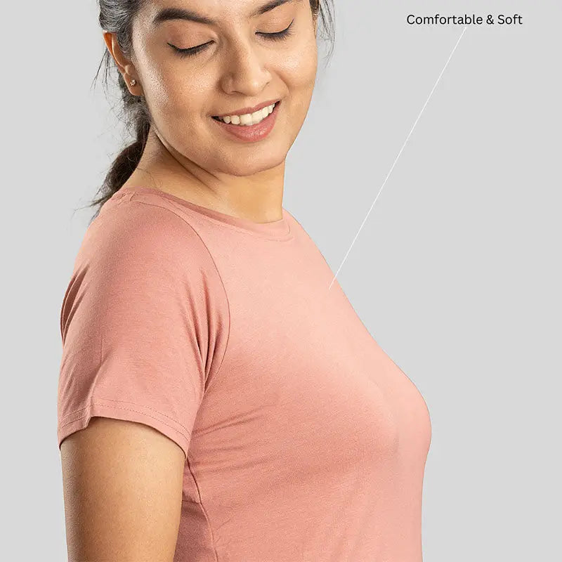 Ruggd Indian women's odor-resistant bamboo training T-shirt in soft fabric, featuring a fitted design and short sleeves.