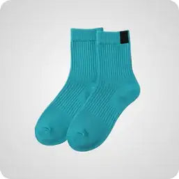 Teal ribbed ankle socks with a black heel tab.